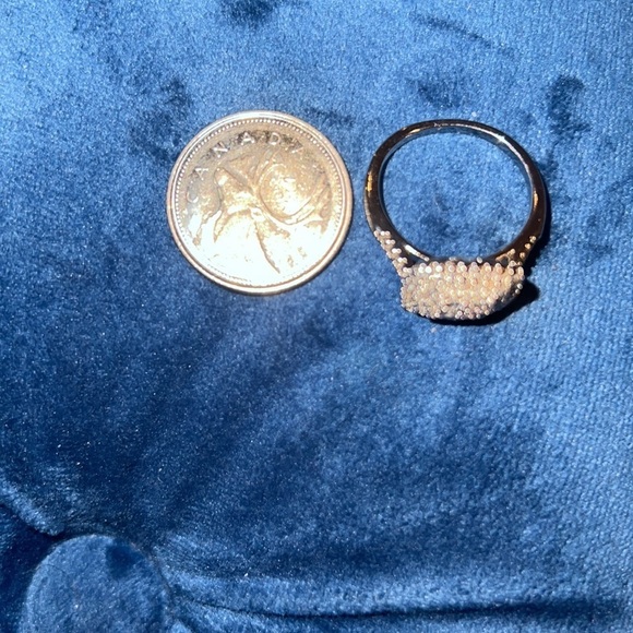 Fashion  Bling bling silver luxe cushion ring size 9 - Picture 9 of 11